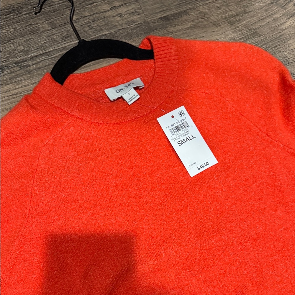 NWT On 34th Bright Coral Orange Short Sleeve Sweater - Picture 3 of 6